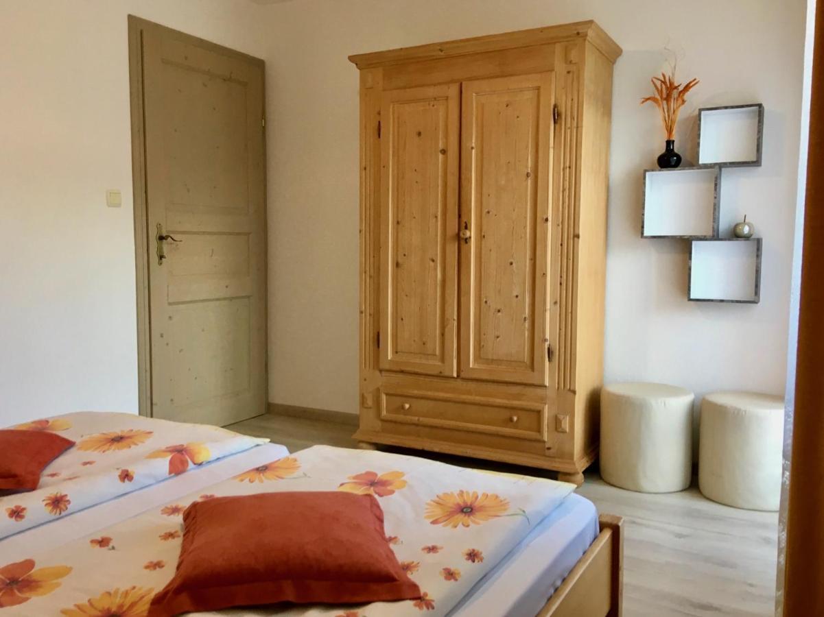 Apartment Milena Nomenj Bagian luar foto