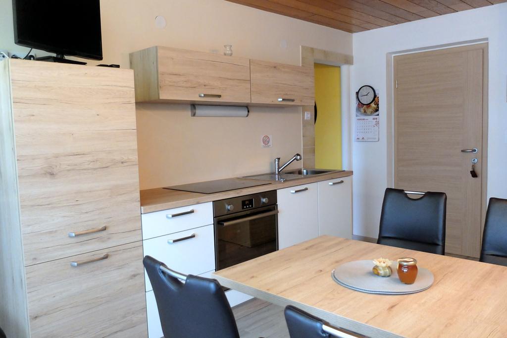 Apartment Milena Nomenj Bagian luar foto